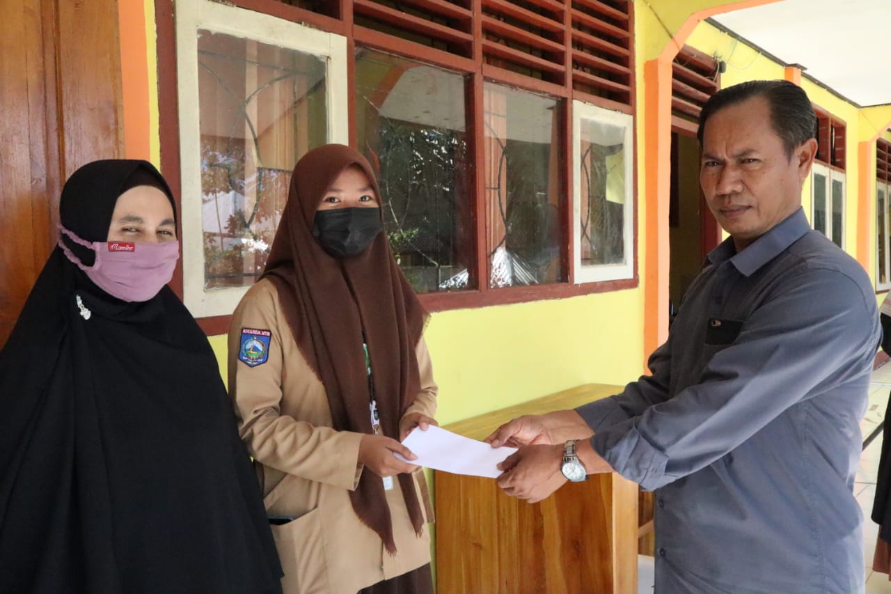 Pembagian Raport Semester Genap 2021